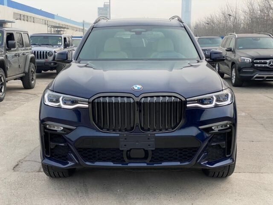 22款宝马X5现车国六促销68万起售售全国