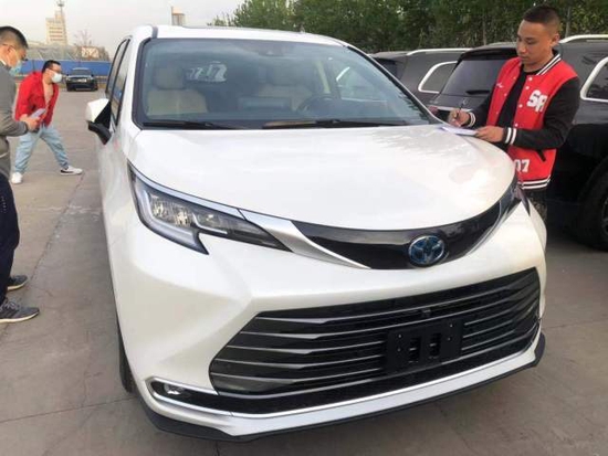 2021款丰田塞纳进口价格配置最低多少钱