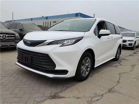 22款丰田塞纳现车报价30余万配置全促销