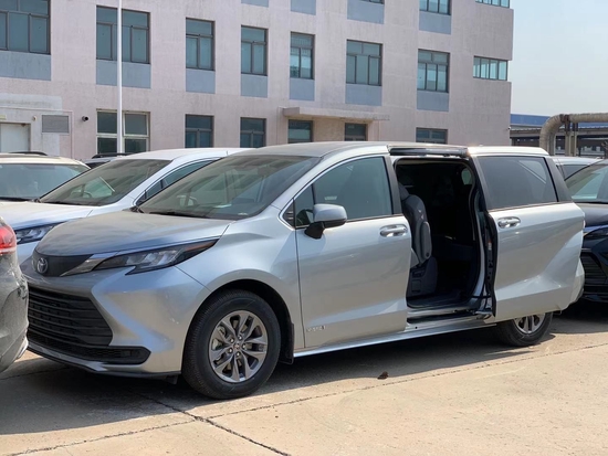 2021款丰田塞纳进口商务车直降10万起