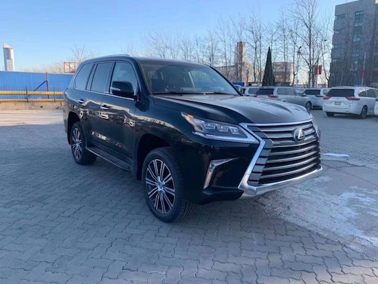 2021款雷克萨斯LX570港口实惠低价提车
