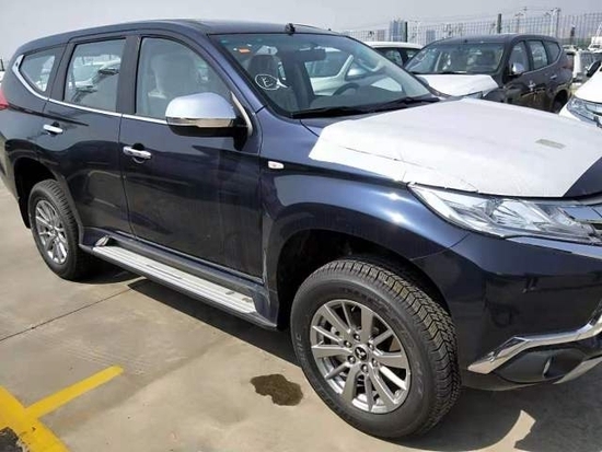 港口最低价三菱帕杰罗劲畅3.0L