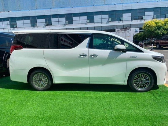 埃尔法臻享版强势来袭 丰田埃尔法报价