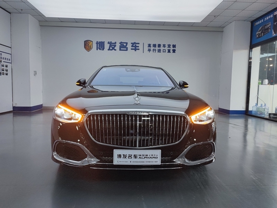 迈巴赫S580购车必看经典黑棕现车随时提
