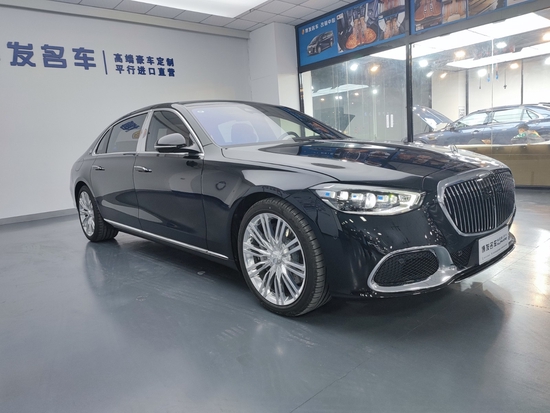 迈巴赫新款S580豪惠顶级轿车科技感十足