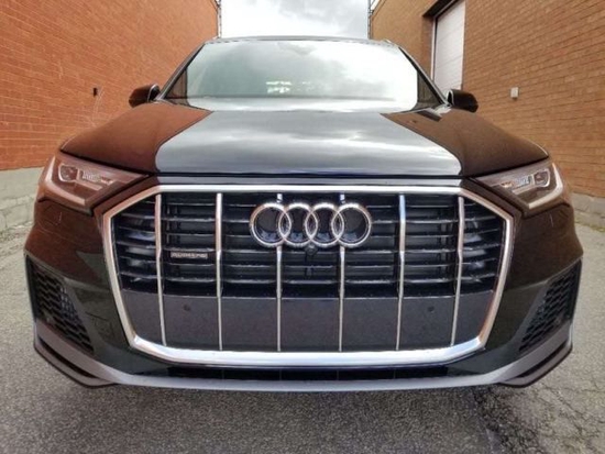 22款奥迪Q7国六钜惠现车50余万裸车在售