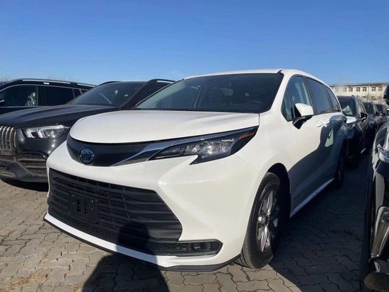 21款丰田塞纳2.5混动两驱标配清仓优惠