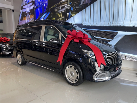 奔驰V260L高顶全隔断豪华座驾特价优惠