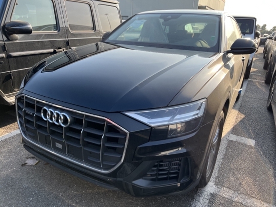 2021款欧版奥迪Q8现车钜惠手续齐全热销