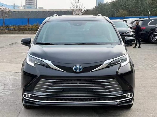 21款丰田塞纳2.5油混进口版现车可分期