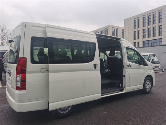 丰田海狮7座3.5售价 面包车配置价格