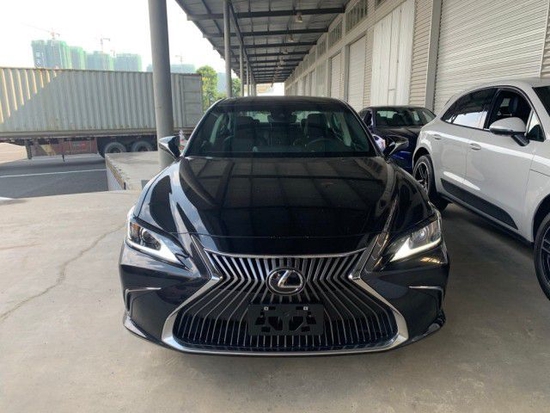 22款雷克萨斯ES250四驱国六港口现车促销