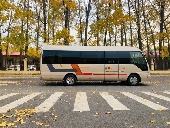 丰田考斯特11座4.0v6报价表现车充足