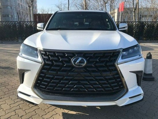 21款雷克萨斯LX570 港口现车160万甩卖