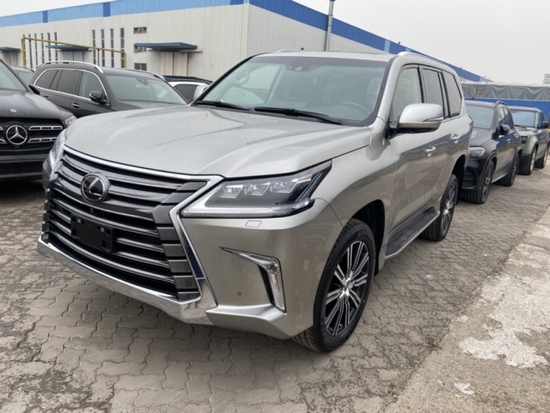 2021款加版雷克萨斯LX570现车售价下调