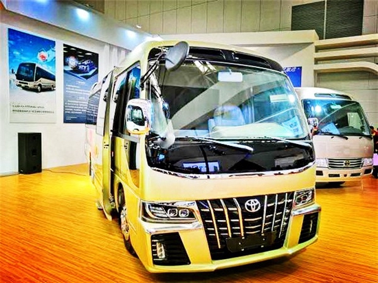 丰田考斯特12座价格 至尊版商务车报价