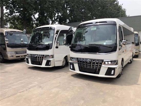 丰田考斯特12座现车改装优惠价格