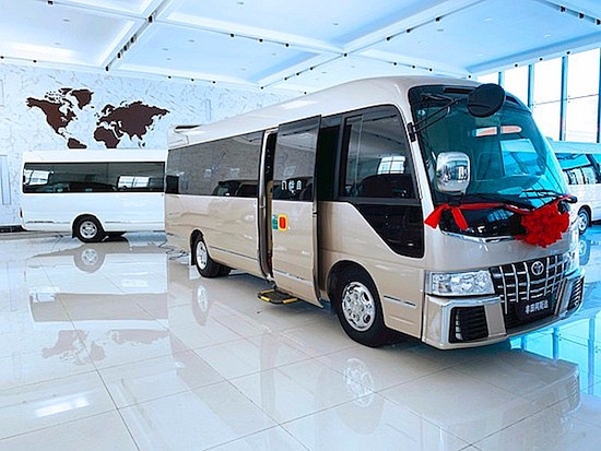 丰田考斯特10座价格 商务车内饰改装厂