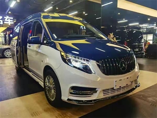 奔驰高顶奔驰威霆全新双拼色外观接定制