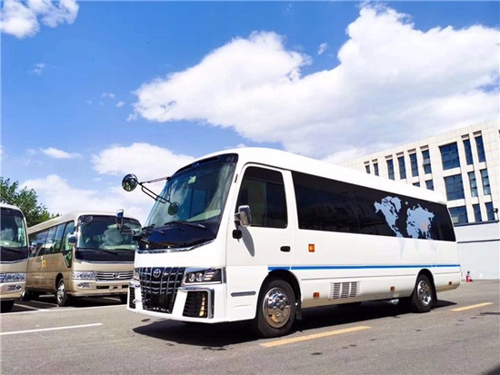 丰田考斯特12座4.0版现车充足参考价