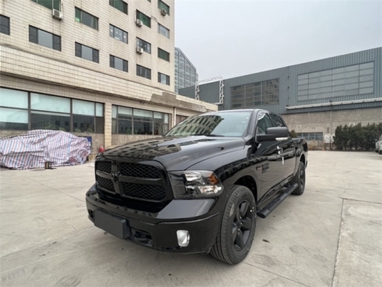 道奇公羊黑曜版国六40万起 全国可落户