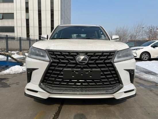 2022款雷克萨斯LX570港口现车价格下滑