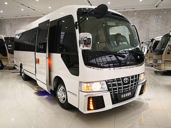 丰田考斯特12座现车报价改装商务车详情