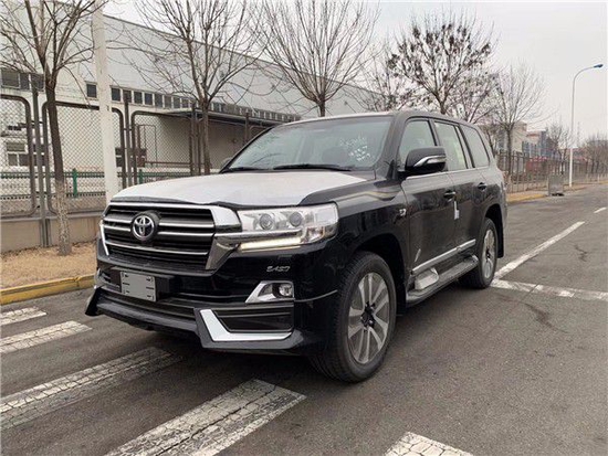 2022款丰田酷路泽5700国六报价售140万