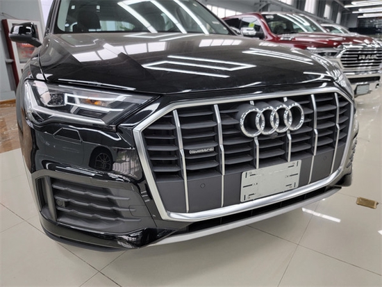 2022款奥迪Q7大型豪华越野 性价比很高