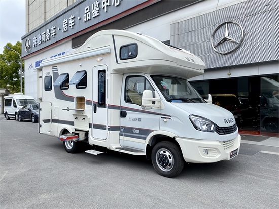 铂驰旅行家双拓展房车上海现车特价优惠