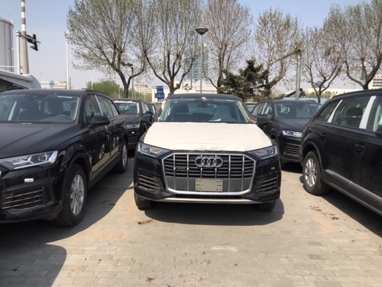 2022款奥迪Q7豪华四驱SUV天津港现车53万
