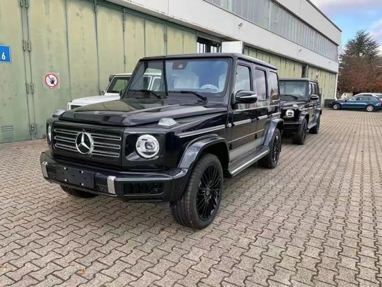 2022款奔驰g350d五月现车内部价159万
