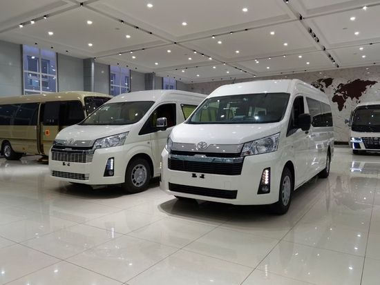 2021款丰田海狮豪华内饰堪比埃尔法