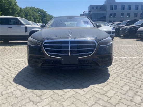 2022款奔驰S500大量现车最低仅售128万