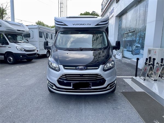 城市通勤说走就走旅行宇通C520探界