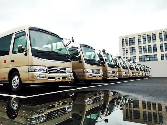 丰田考斯特12座价格 豪华版现车实拍