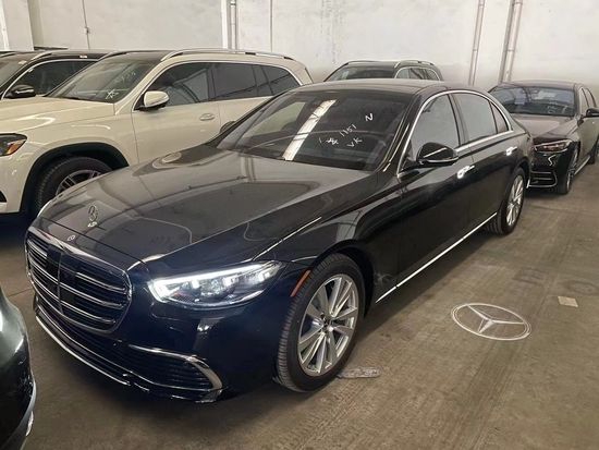 2022款奔驰S500港口3.0T现车120万起售