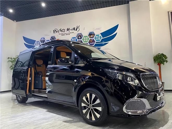 奔驰威霆商务车最新报价45万 带改装出售