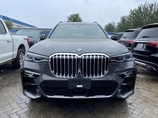 2022款宝马X7现车全尺寸豪华SUV88万起售