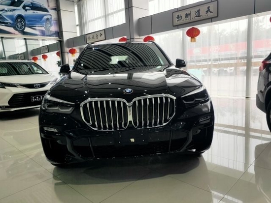 2021款墨版宝马X5M运动版 港口提车66万
