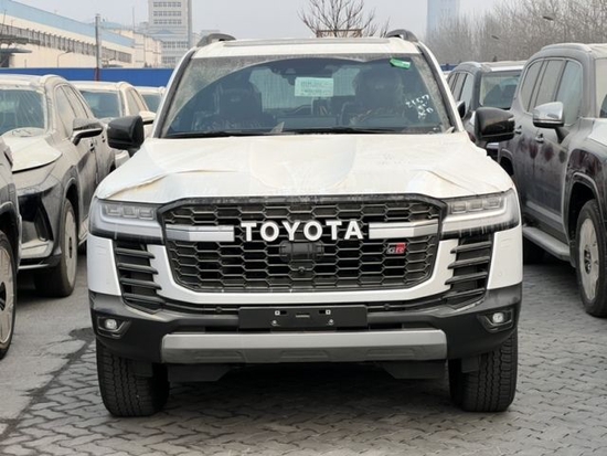 2022款丰田酷路泽3500港口现车特惠价优