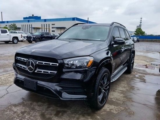 2022款奔驰GLS450现车 价格跳水降15万