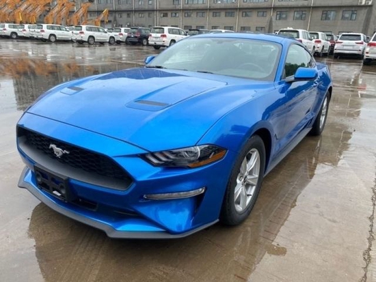 2021款福特野马2.3T自动标准版30万起售