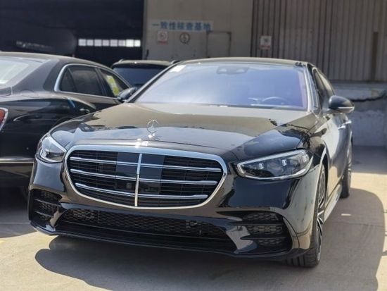 2022款奔驰S500愈显优雅大气130万起售