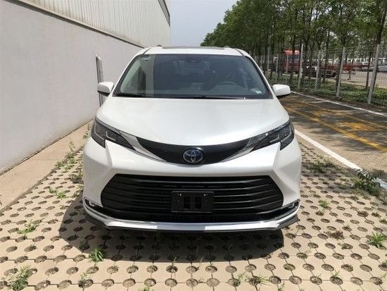 2022款丰田塞纳2.5现车进口特惠直降10万