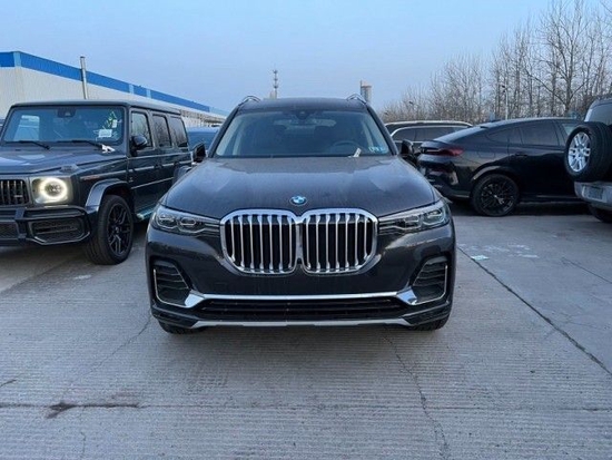 2022款宝马X7手续齐全特价88万起可分期