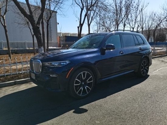 2022款宝马X7平行进口价格跌至谷底