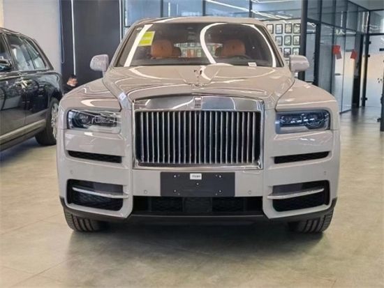 劳斯莱斯库里南最贵的SUV天津港特价