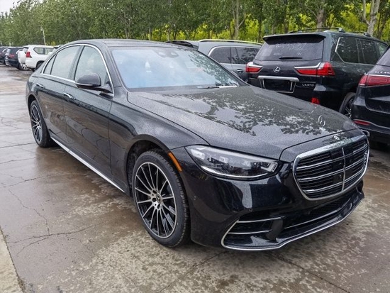 2022款奔驰S580港口现车优惠甩卖160万起