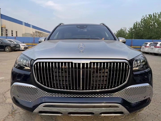 奔驰迈巴赫GLS600双拼色外观霸气